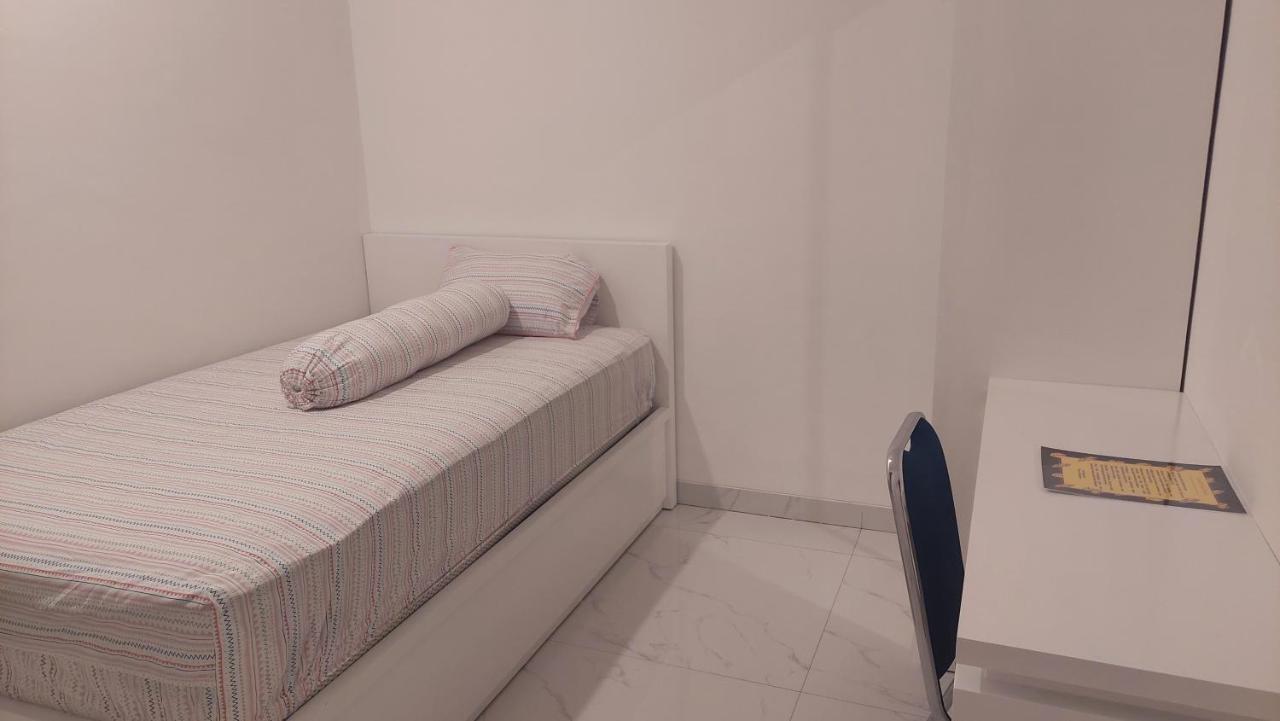 Hotel Wisma Mangurna Dolok Sanggul 外观 照片