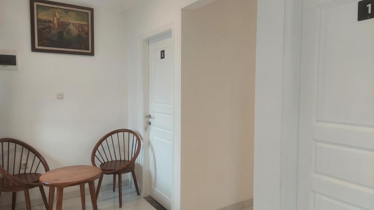 Hotel Wisma Mangurna Dolok Sanggul 外观 照片